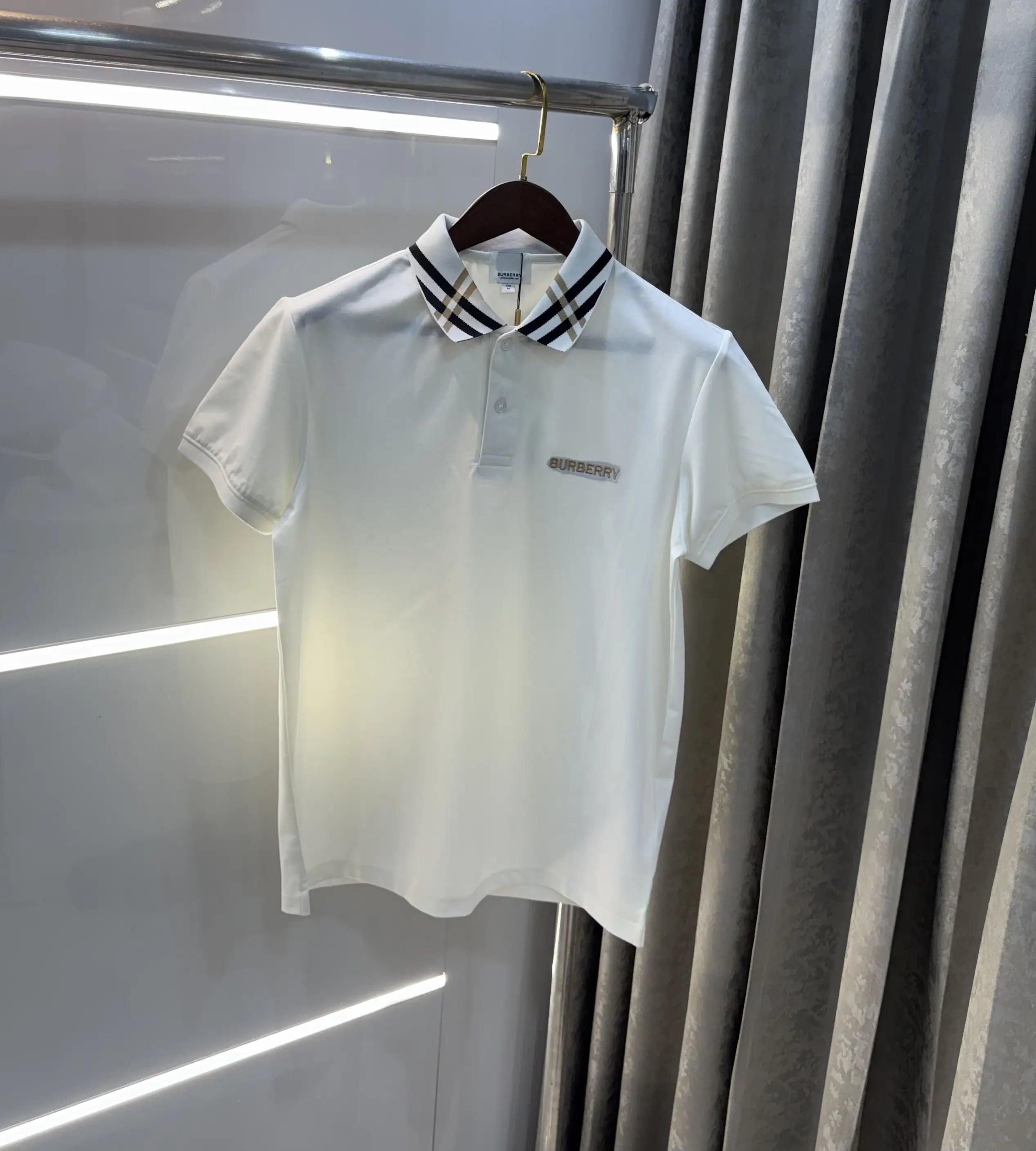 Burberr y White Imported Polo T-Shirt Secondary image