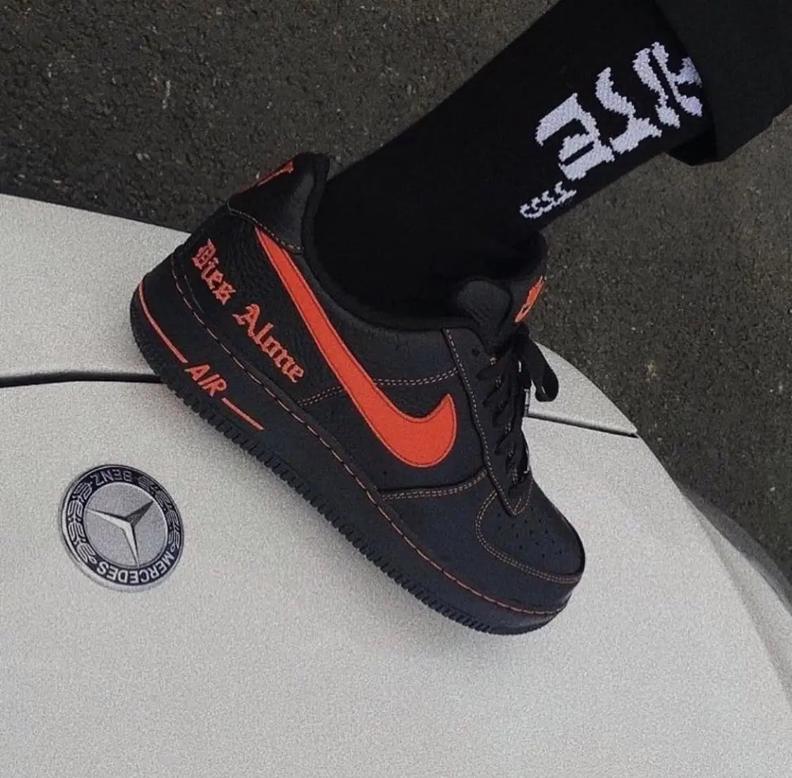 Nike_Airforce 1 Low Vlone Sneakers Secondary image