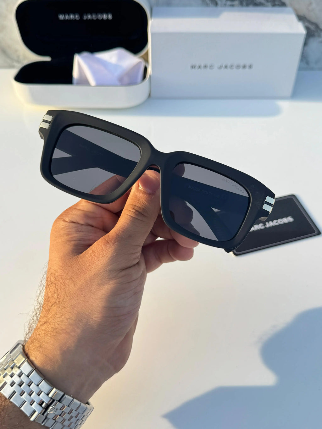 Marc_jacobs_1020_matt_black_gold
