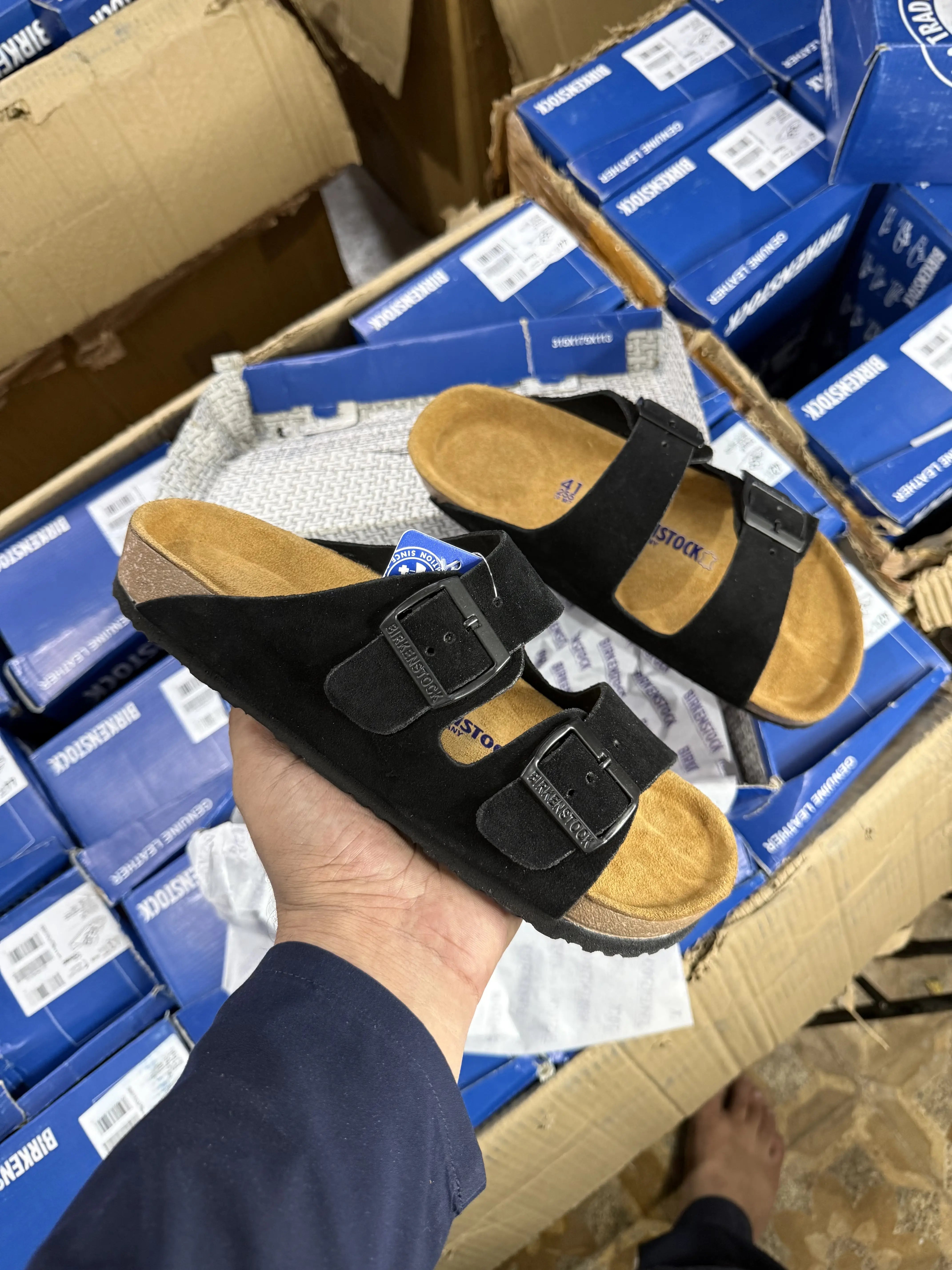 BIRKENSTOCK ARIZONA BLACK SUEDE Main image