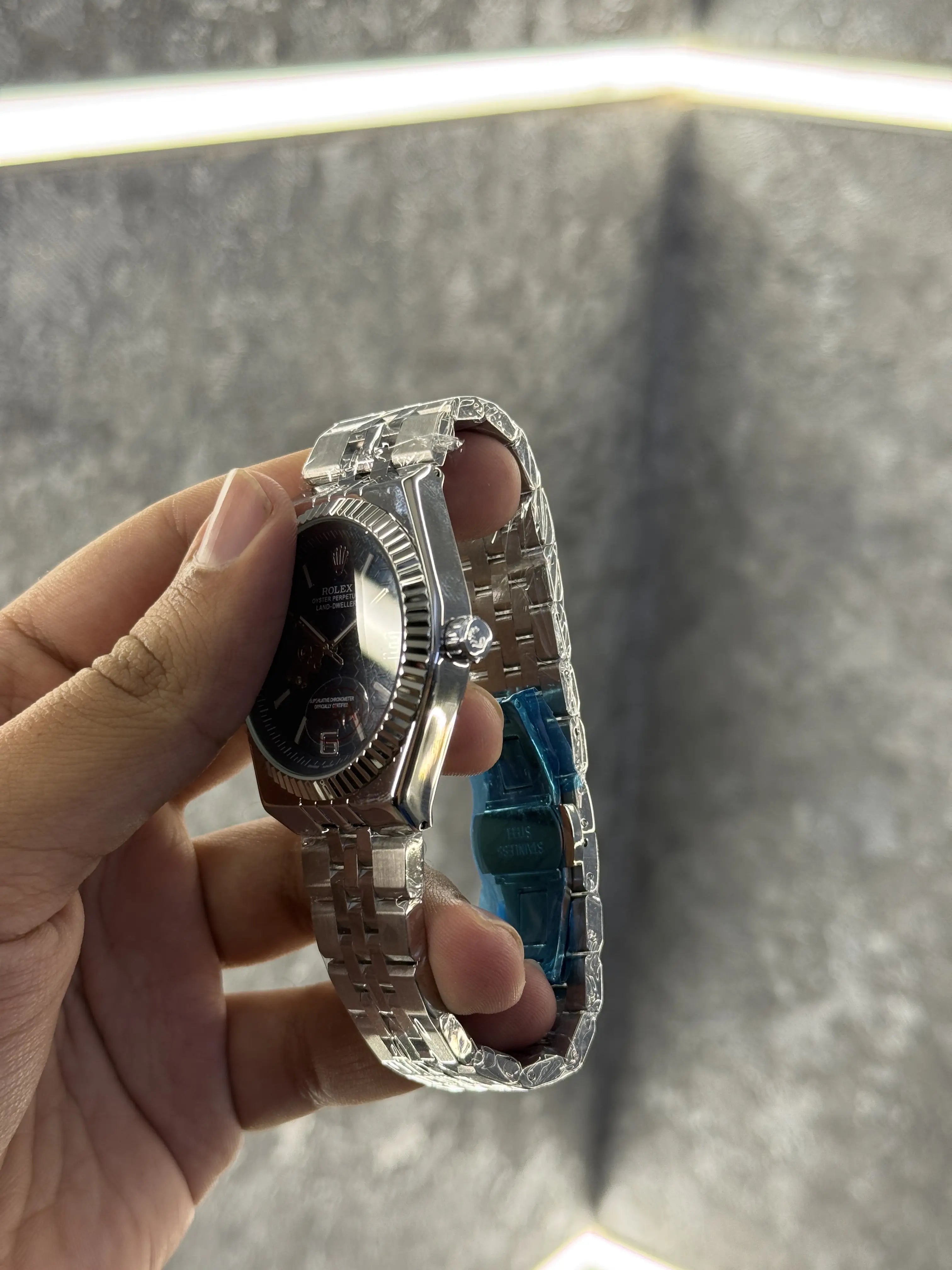 Rolex Land Dweller Navy Blue Automatic Secondary image
