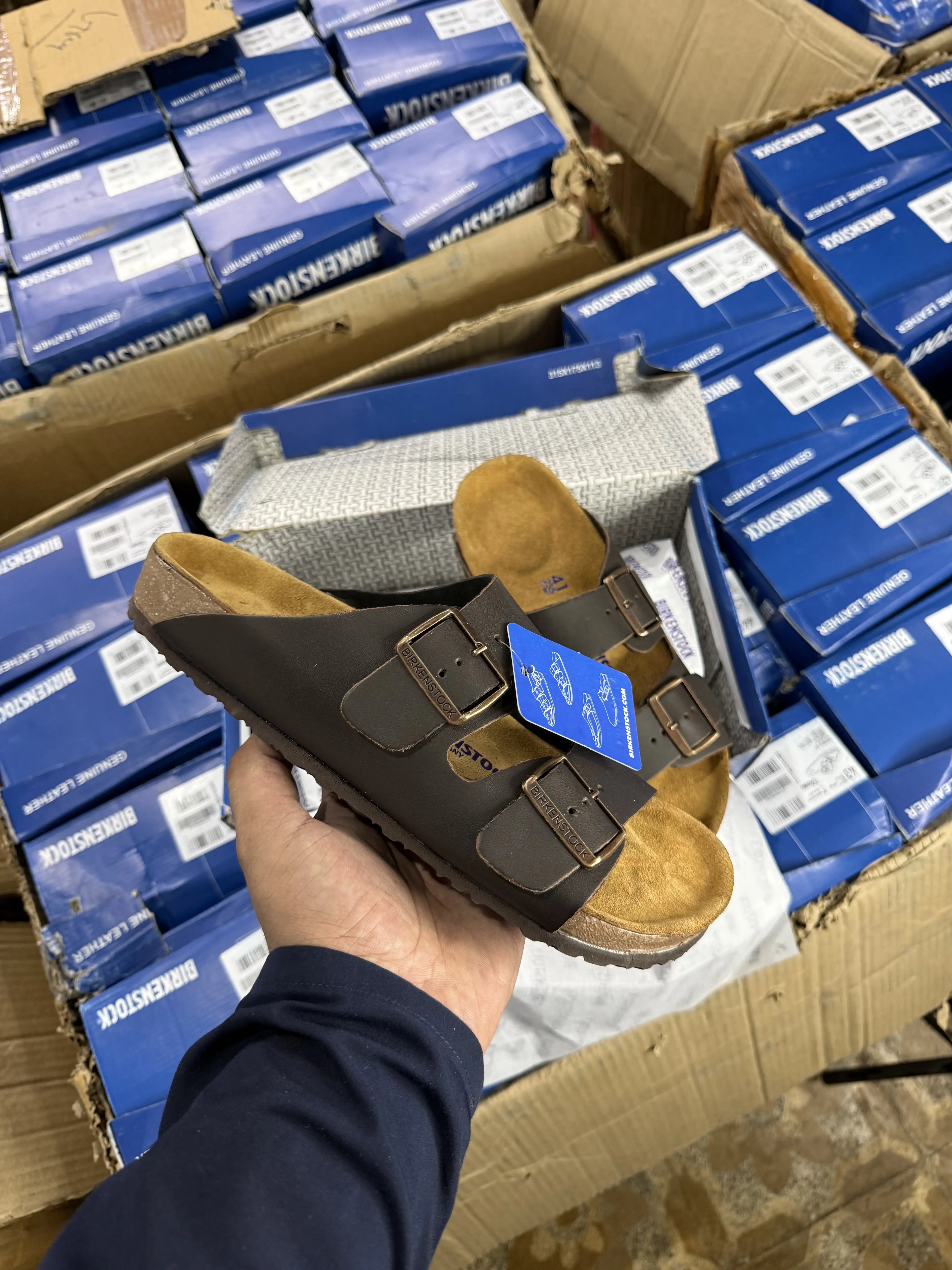 BIRKENSTOCK ARIZONA BROWN LETHER Main image