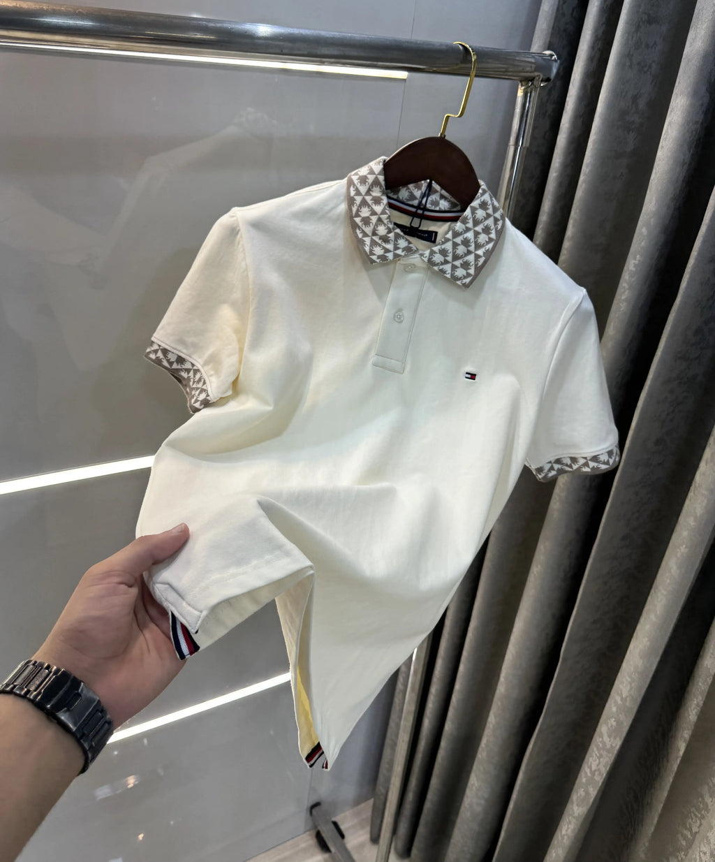 Tomm y Hilfiger Cream Premium Polo T-shirt