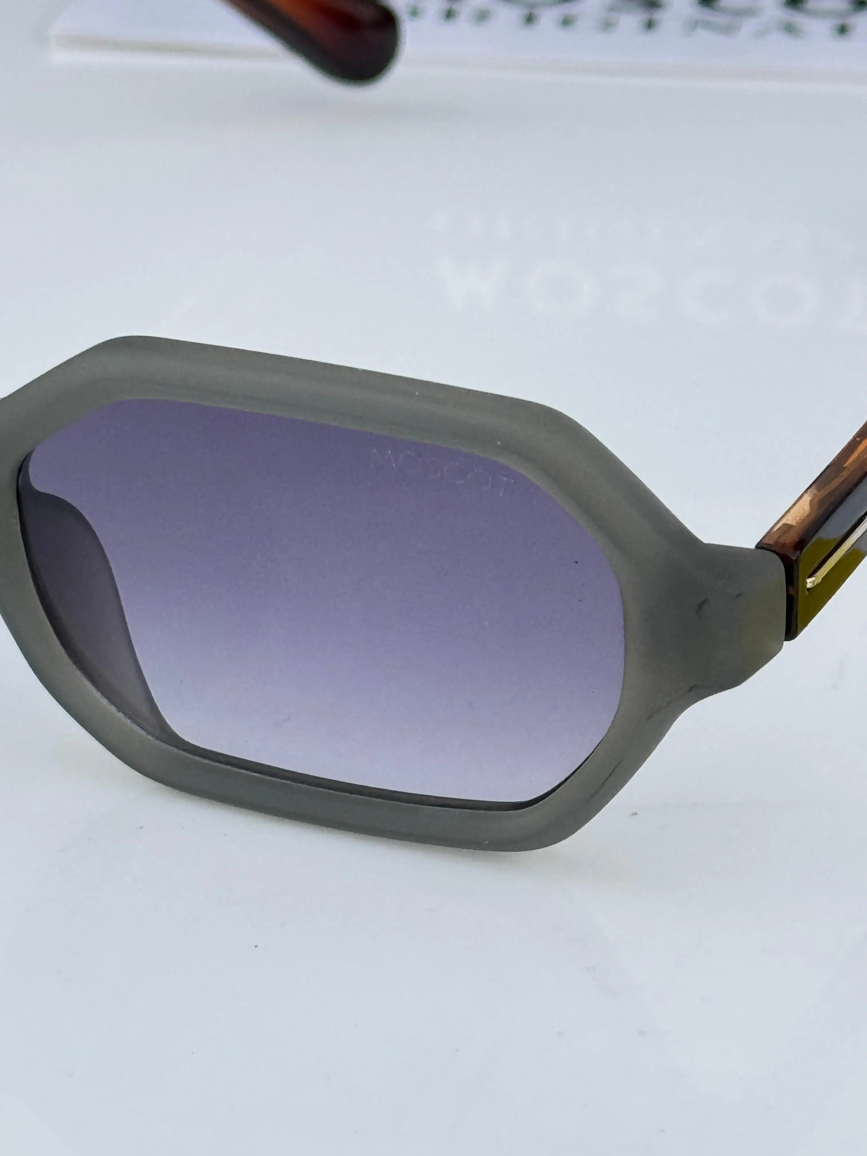 Moscot_1243_matt_grey_tiger Secondary image