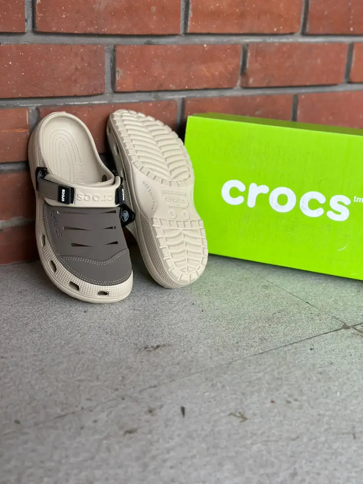 CROCS YUKON KHAKI ( WITH ORIGNAL BOX)