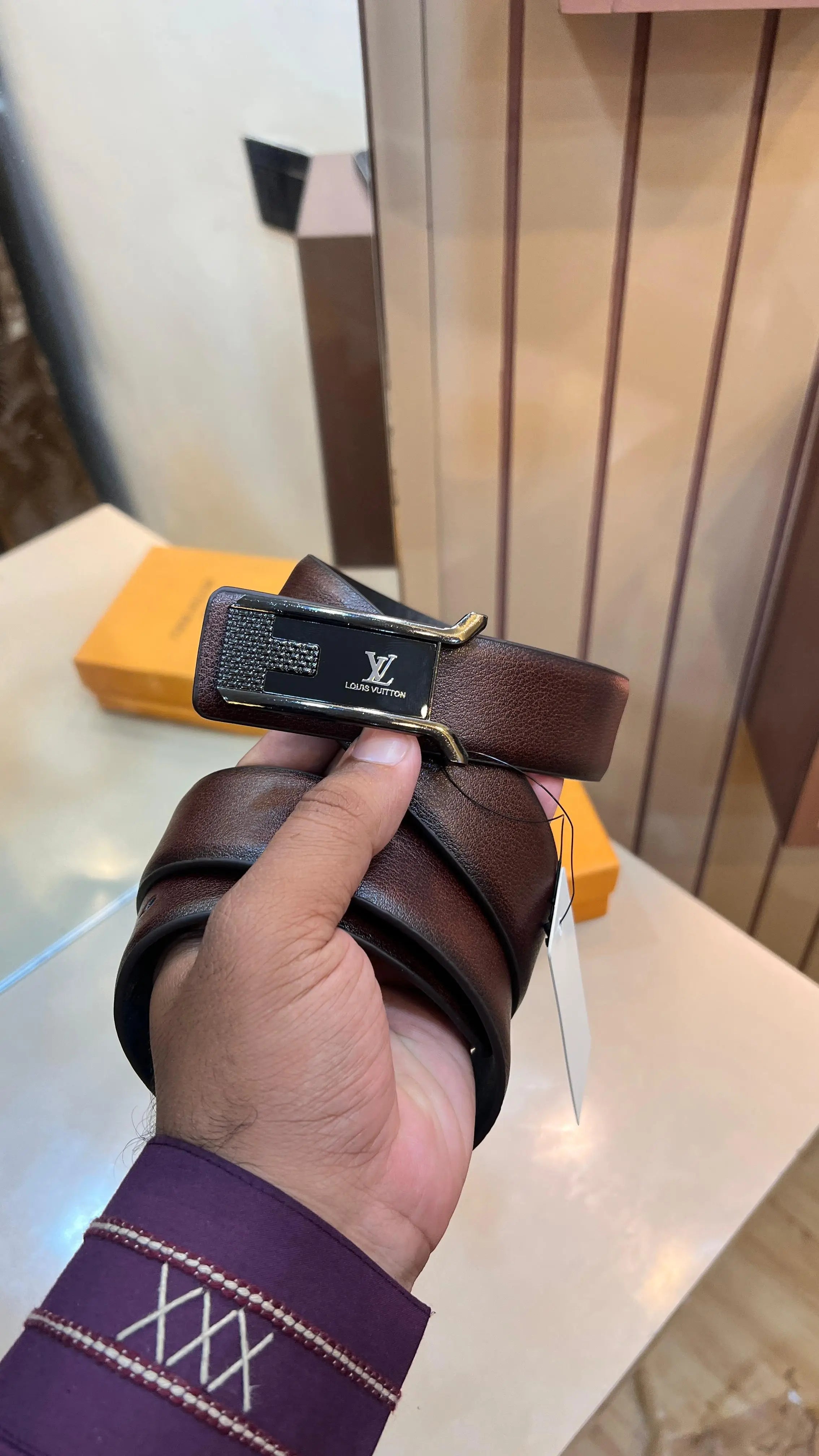 LV LOUIS VUITTON PREMIUM QUALITY IMP BELT WITH OG BOX 
