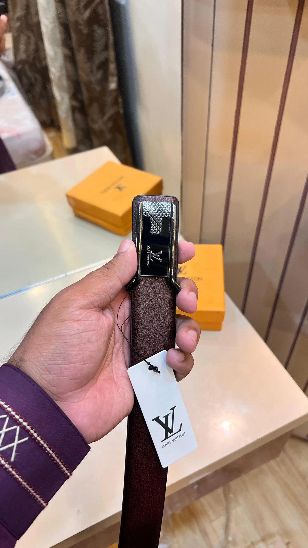 LV LOUIS VUITTON PREMIUM QUALITY IMP BELT WITH OG BOX 