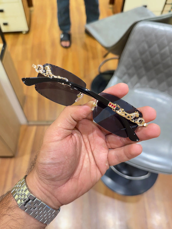 Cartier_2520_gold_black