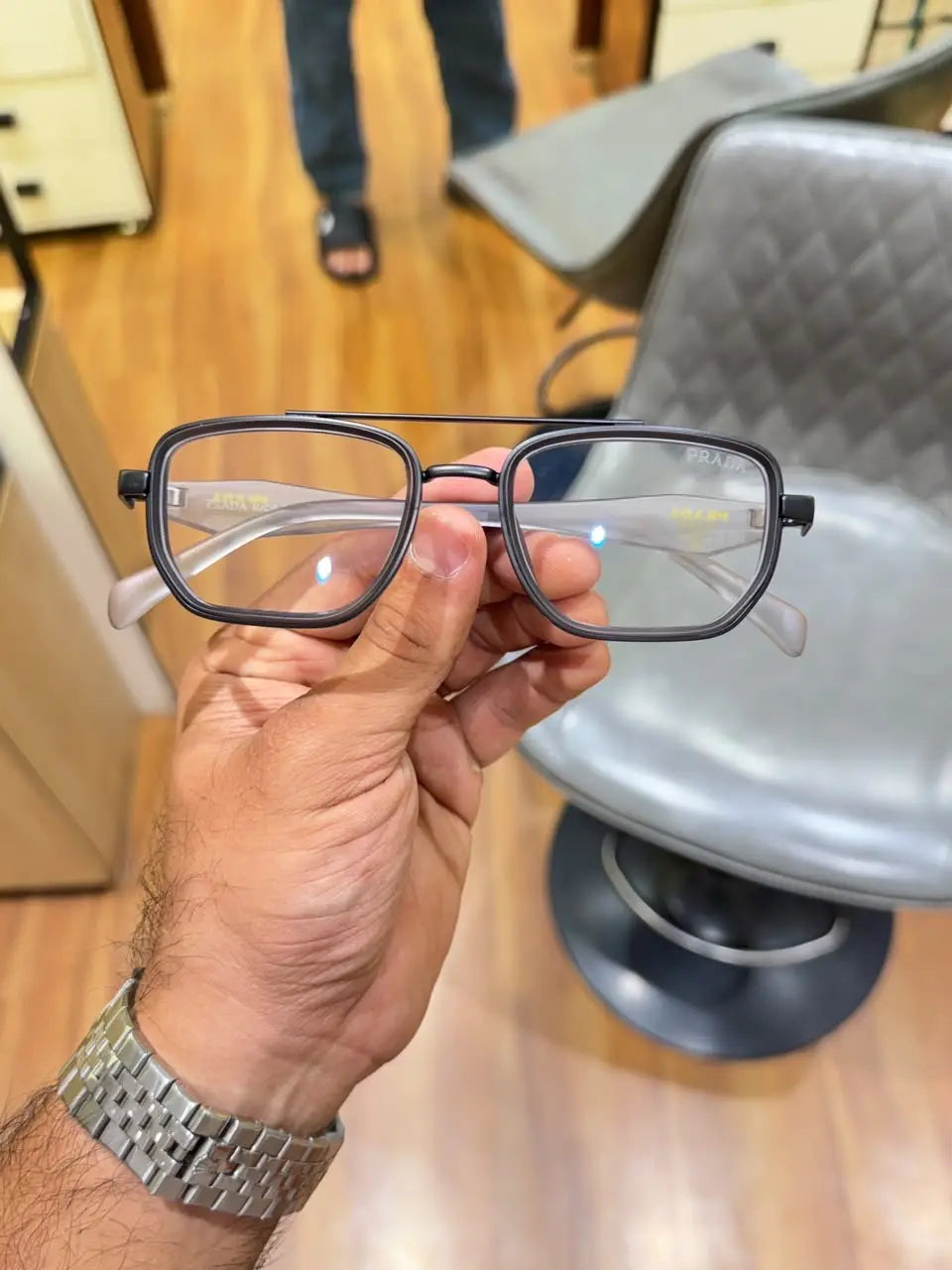 Prada 7384 grey plano