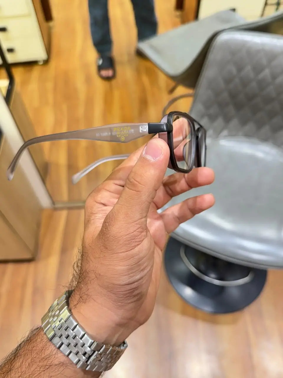 Prada 7384 grey plano