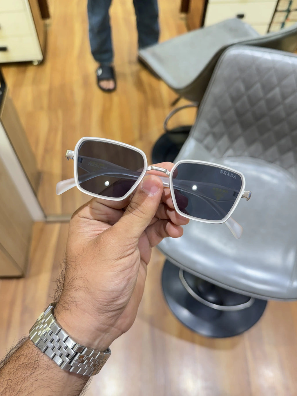 Prada_7381_white_black