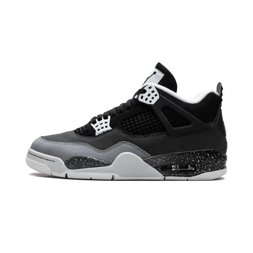 AIR JORDAN RETRO 4 FEAR OF PACK WITH KEYCHAIN Main image