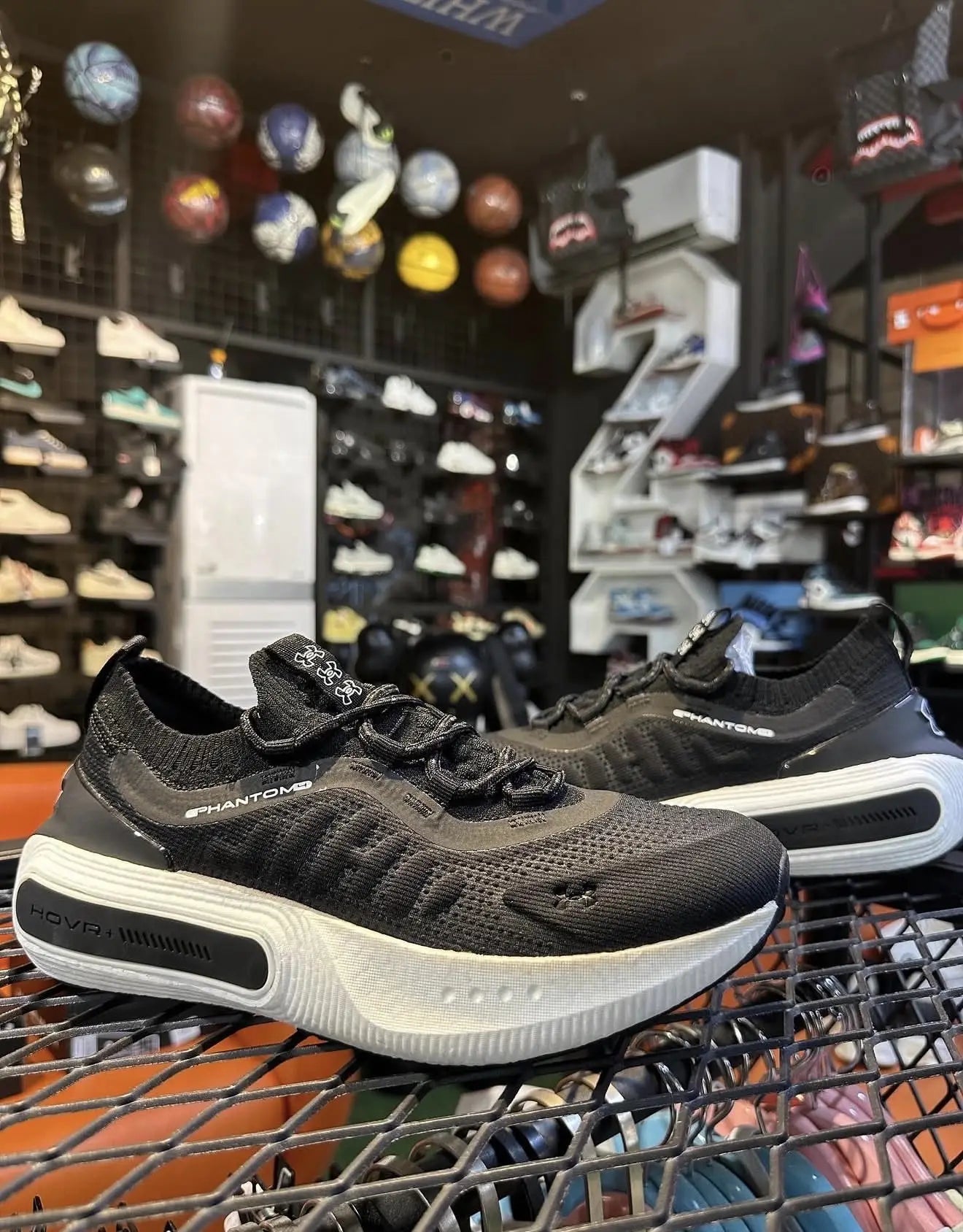 UNDER ARMOUR PHANTOM 4 Main image
