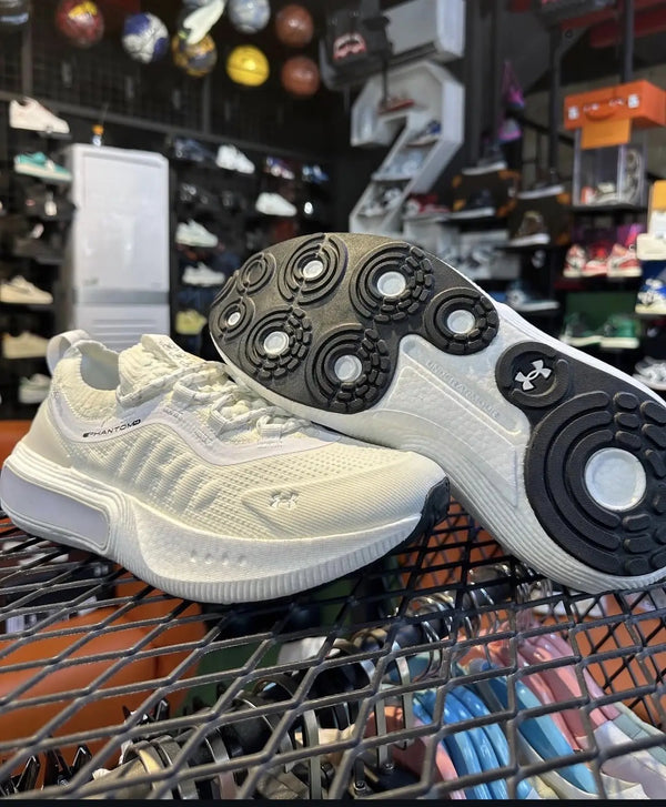 UNDER ARMOUR PHANTOM 4