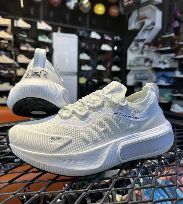 UNDER ARMOUR PHANTOM 4