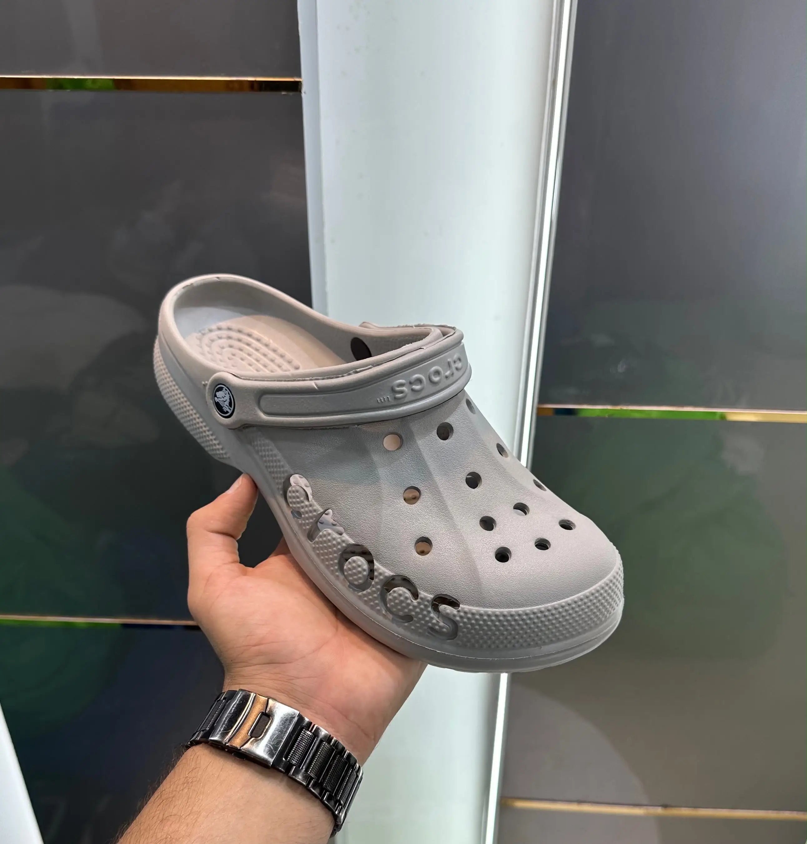 Crocs_Baya Clogs Grey Secondary image