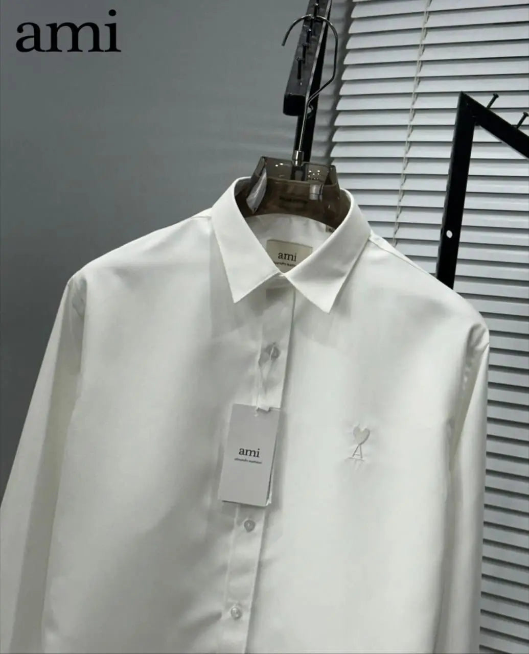 Ami Paris White Embroidry Logo Premium Shirt Main image
