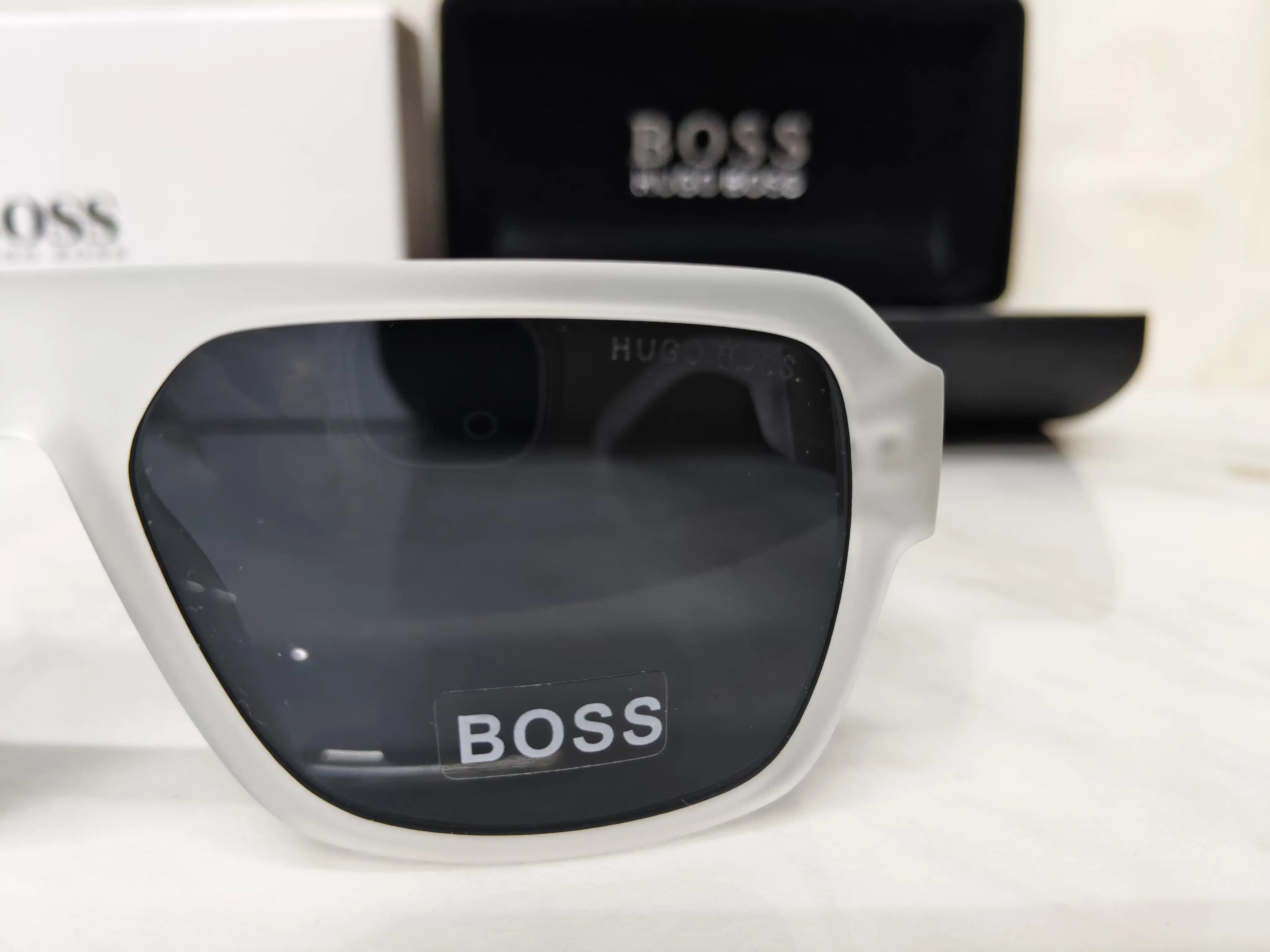 HUGO BOSS 615 ICE WHITE