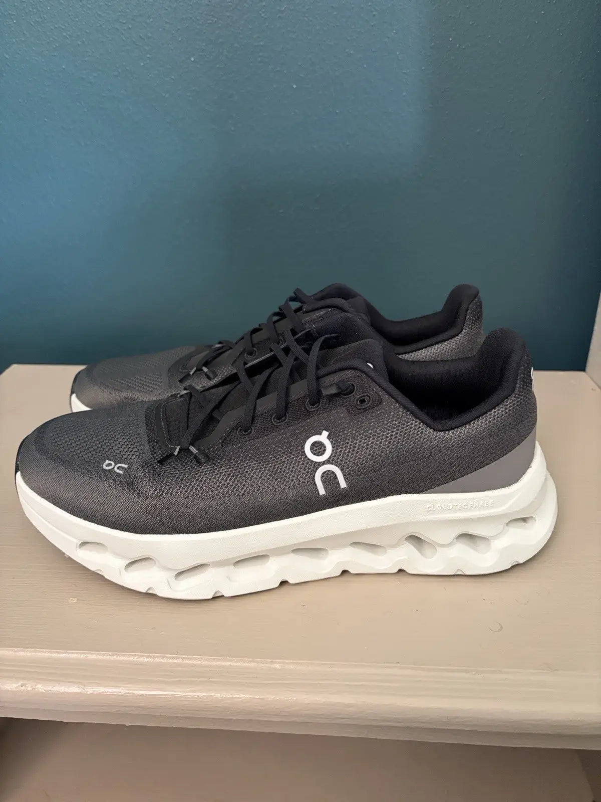 On Cloud Running Tilt Black Asphalt Secondary image
