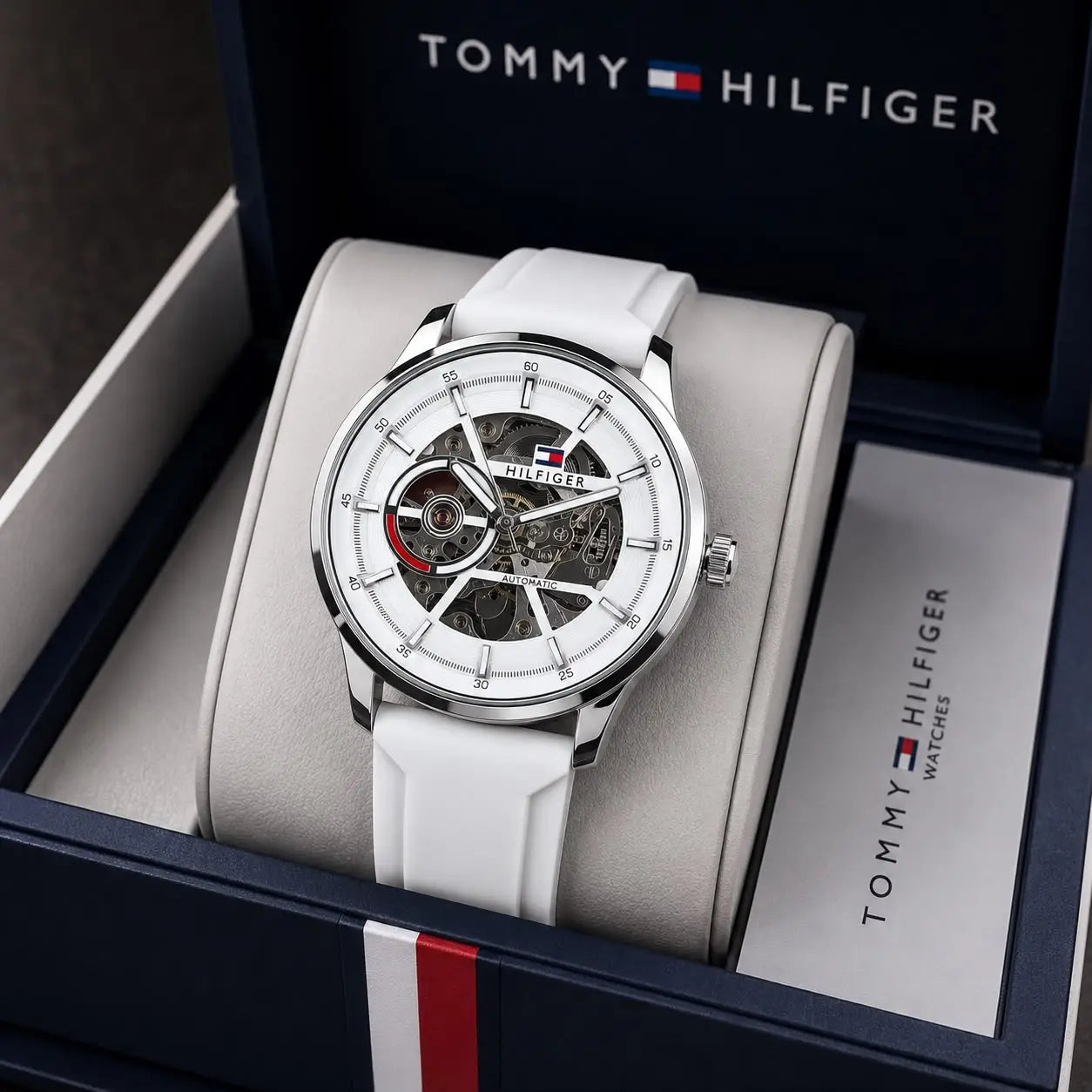 TOMMY_AUTO_SILVER_WHITE Secondary image