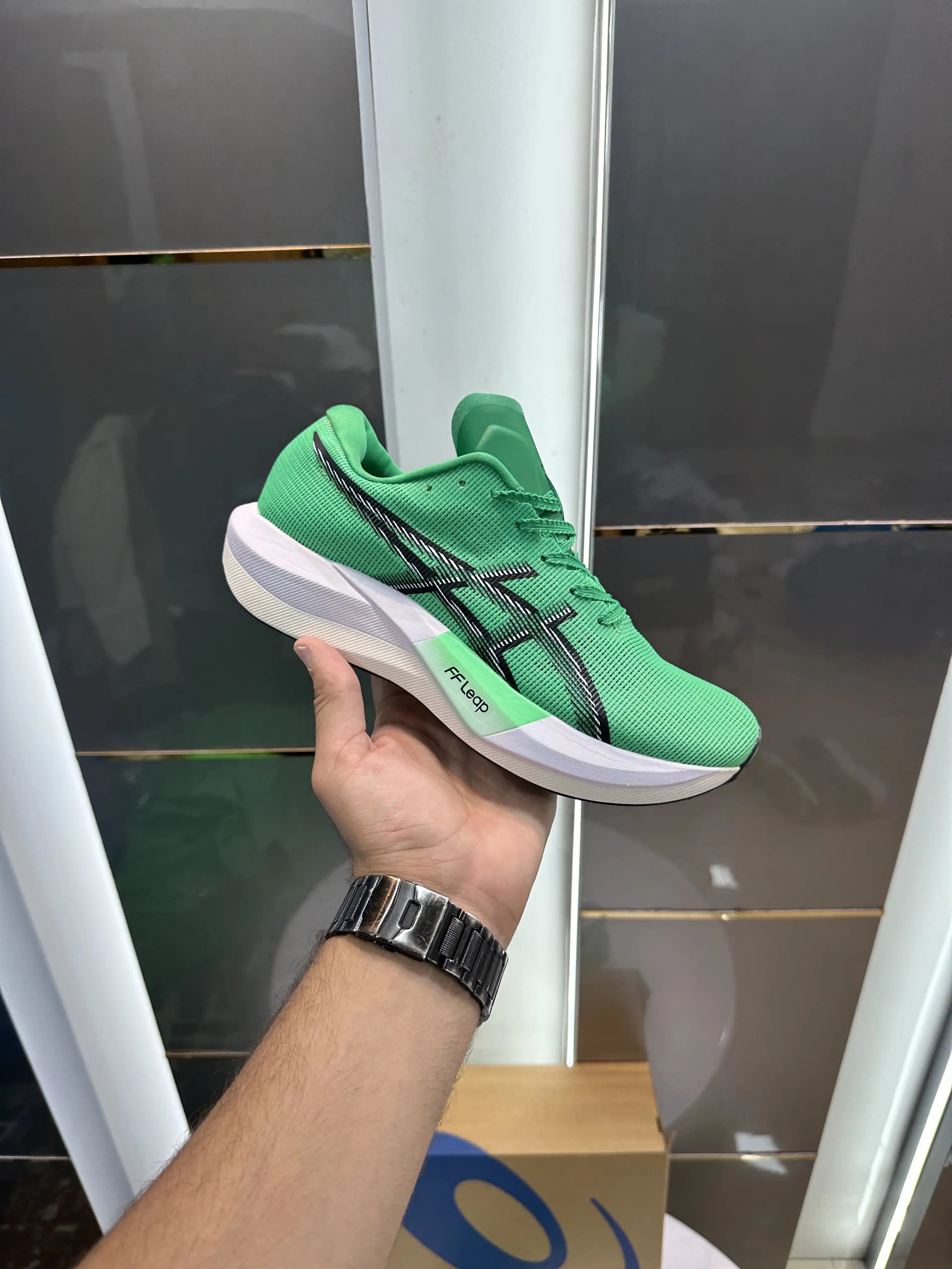 Asics_Magic Speed 5 Vital Green