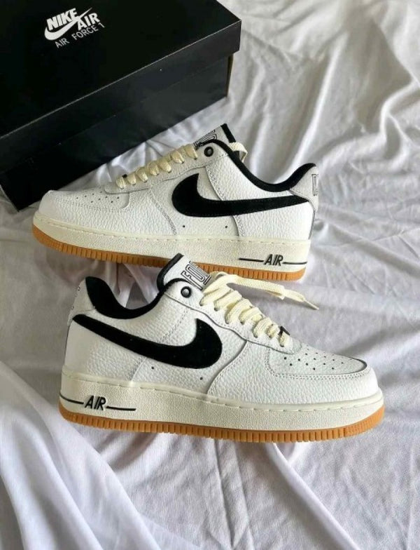 Nikee Airforce 1 Low Command Force