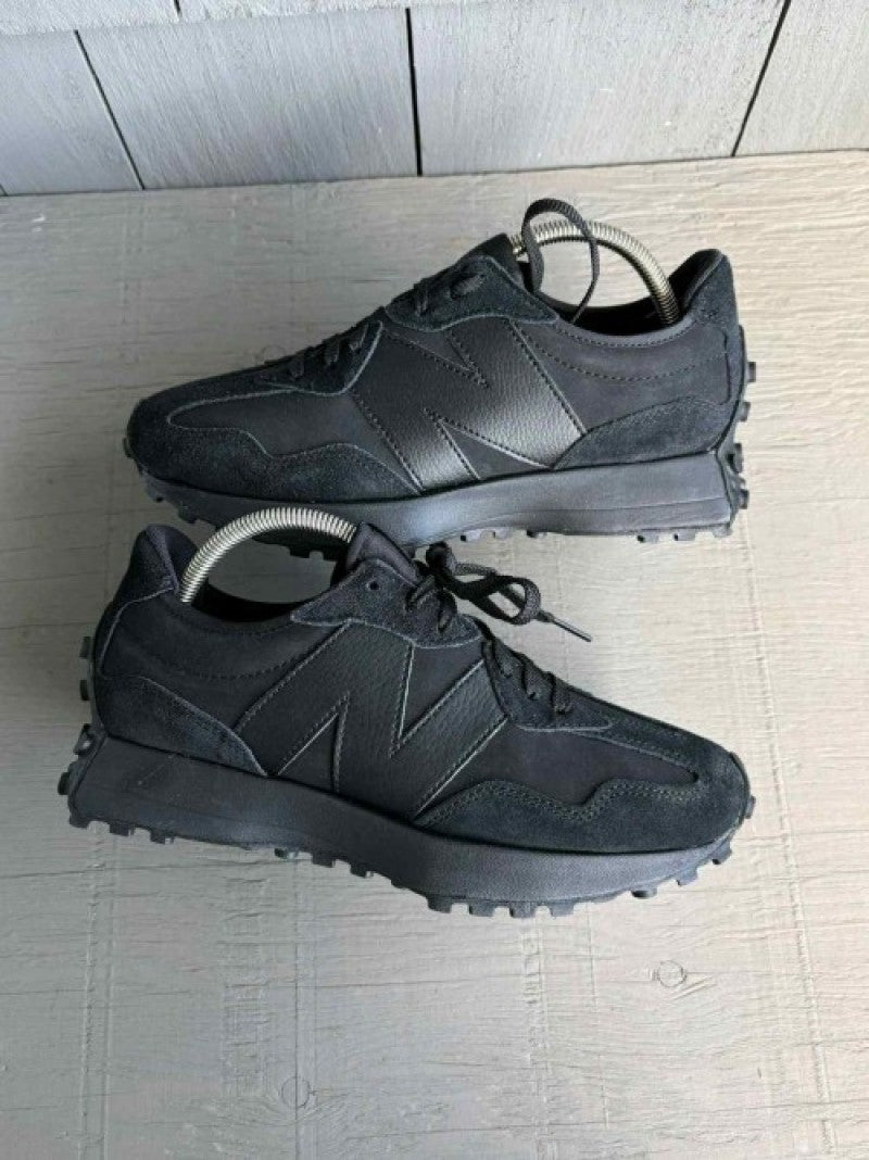 New Balance 327 Triple Black