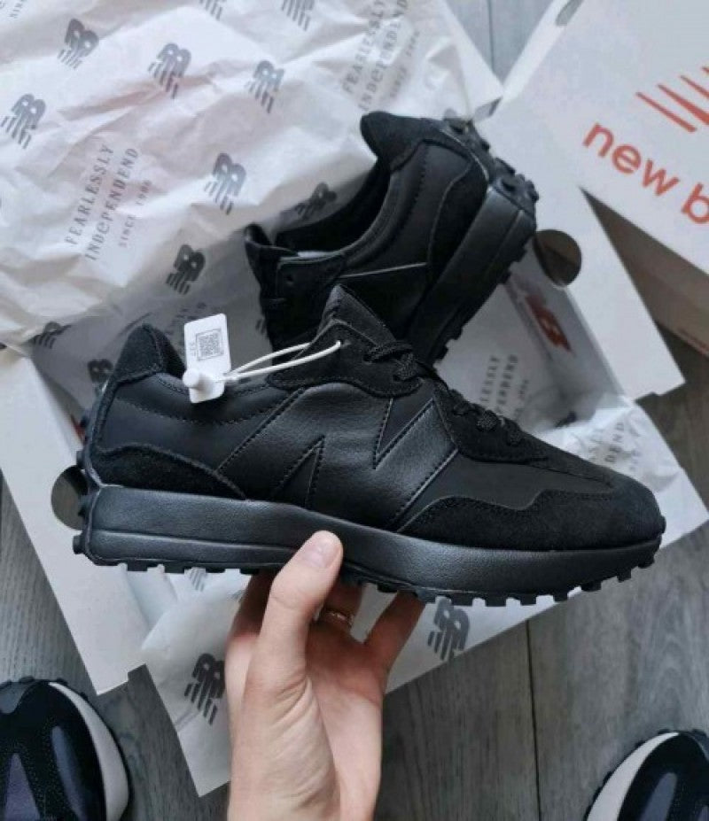 New Balance 327 Triple Black