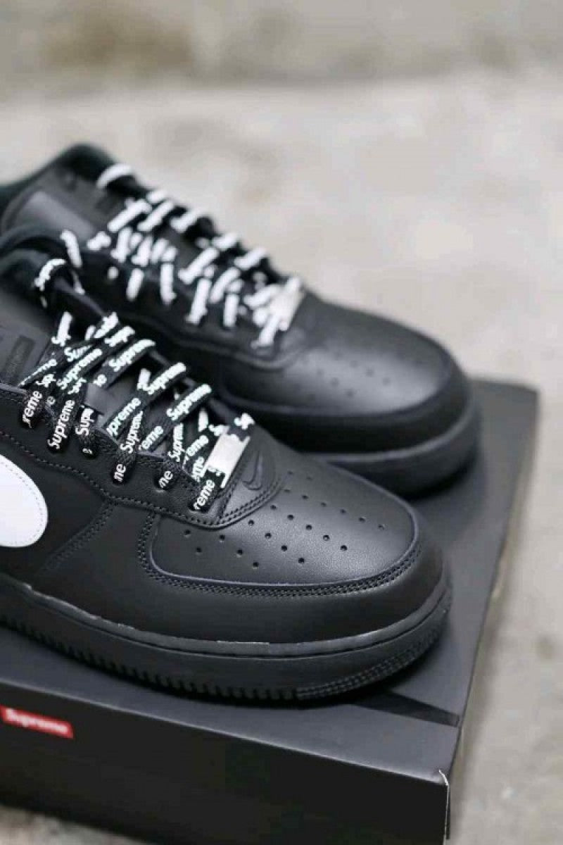 Supreme x Nikee AirForce 1 Low Blac