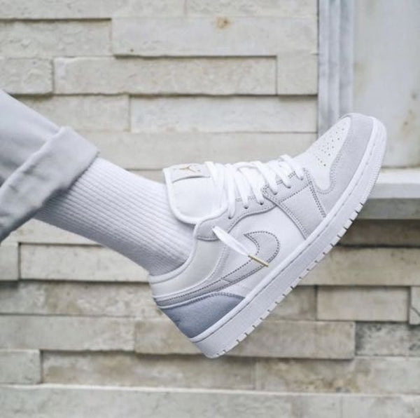 NIKEE AIR JORDAN 1 LOW PARIS