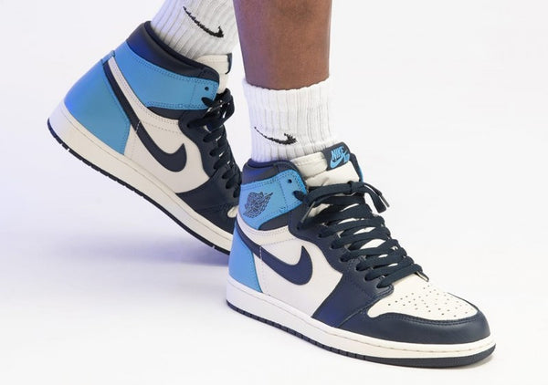 Nikee Air Jordan 1 High Obsidian Bl