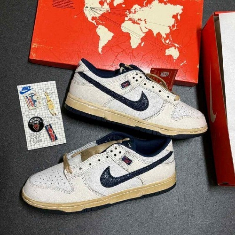 THE STRANGER THINGS X NIKEE SB DUNK Main image