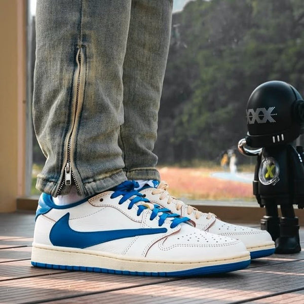 Nikee Air Jordan Retro 1 Low X Trav