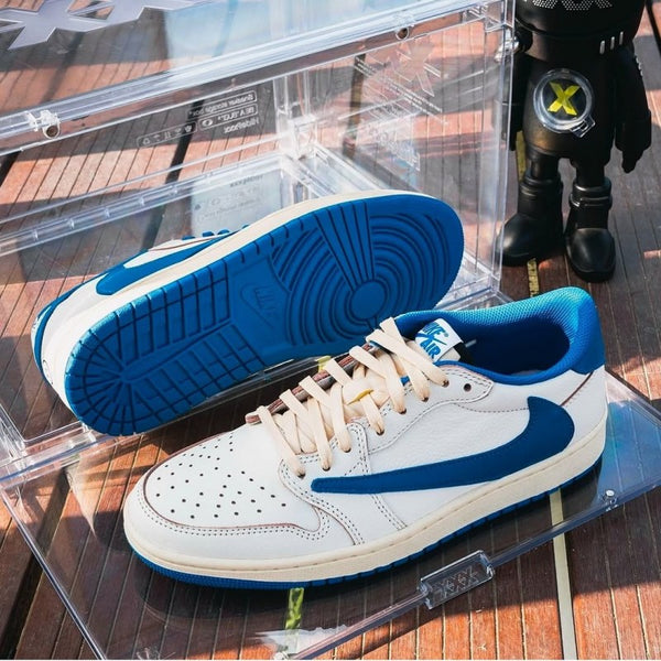 Nikee Air Jordan Retro 1 Low X Trav