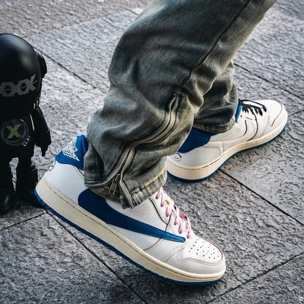Nikee Air Jordan Retro 1 Low X Trav