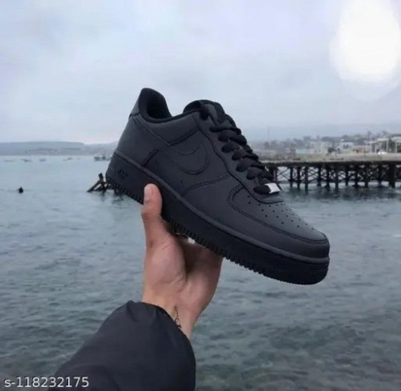 Nikee AirForce 1 Low 07 Triple Black