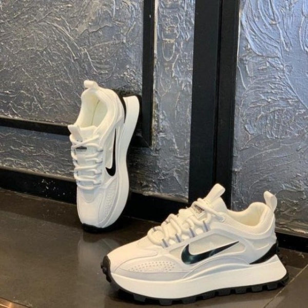 Nikee Bailleli Platform Sneaker Whi