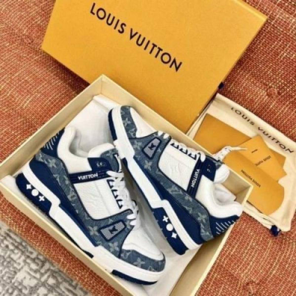 Louiis Vuittton LV Monogram Trainer