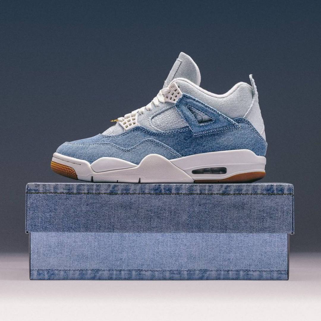 Air Jordan 4 Retro TEX Worn Blue De