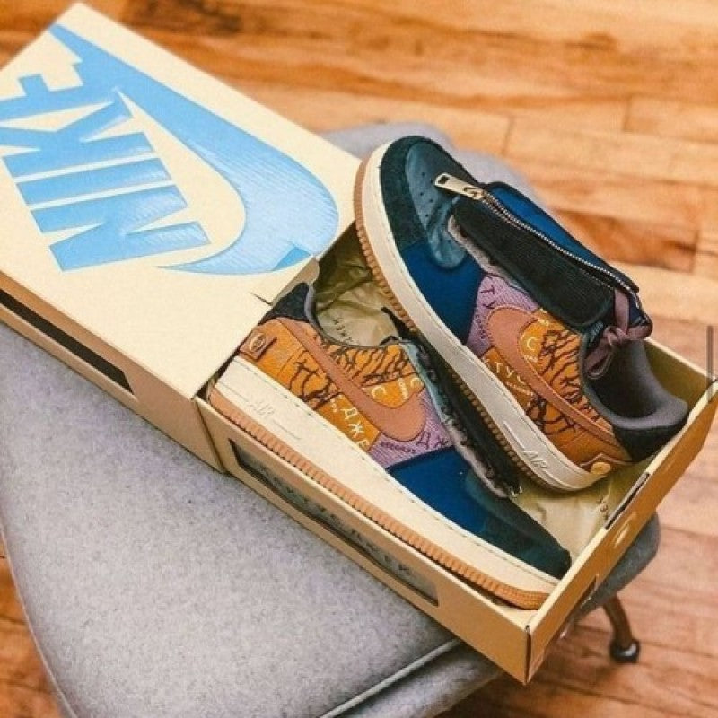Nikke Air Force 1 Low Travis Scott