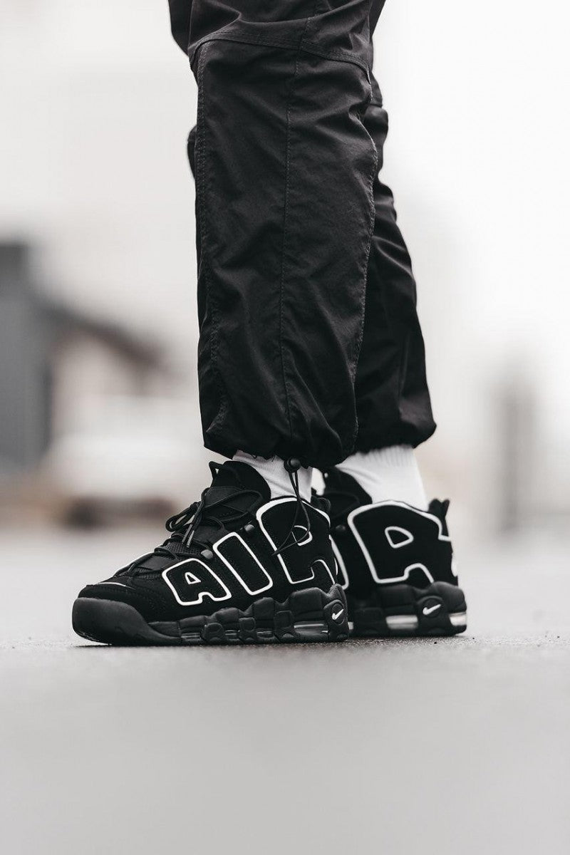 Nikee Air More Up Tempo Black