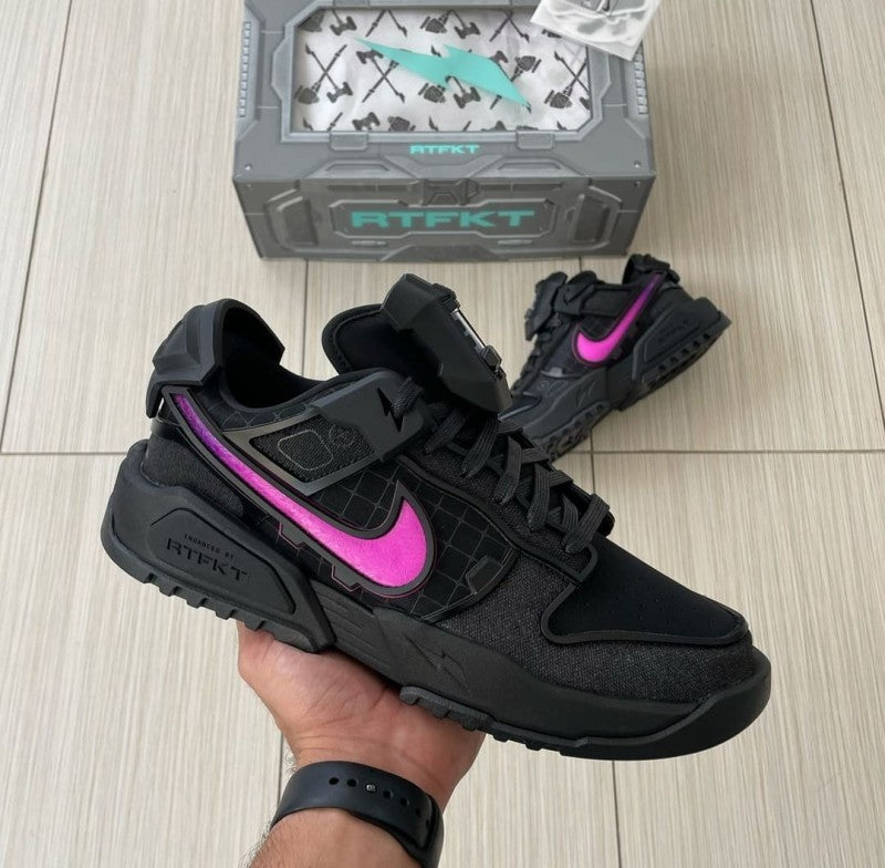 Nikee RTFKT X DUNK GENESIS VOID