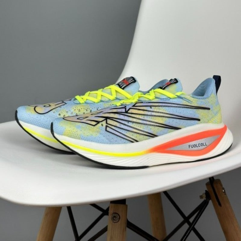 New Balance FUEL CELL V3 LIGHT BLUE