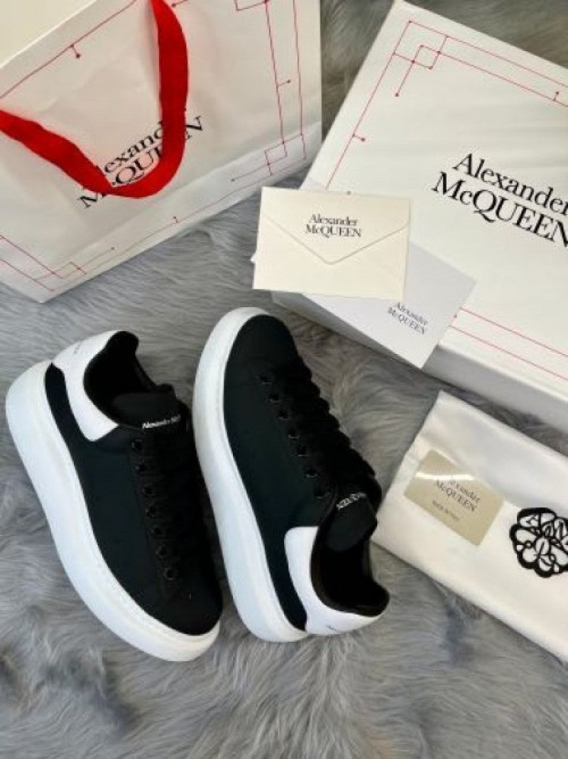 Alexandar McQueen Premium Black