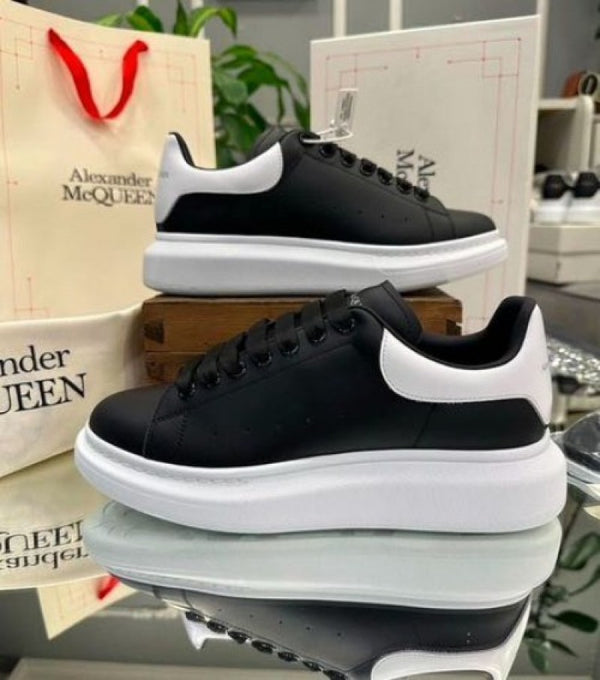 Alexandar McQueen Premium Black