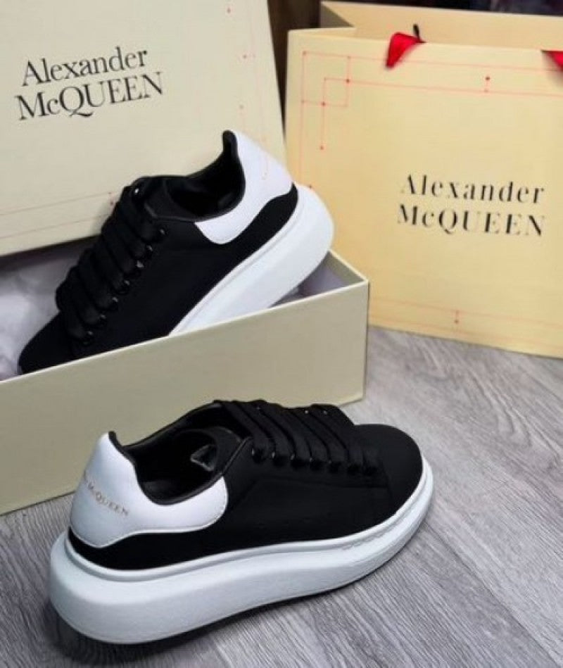 Alexandar McQueen Premium Black