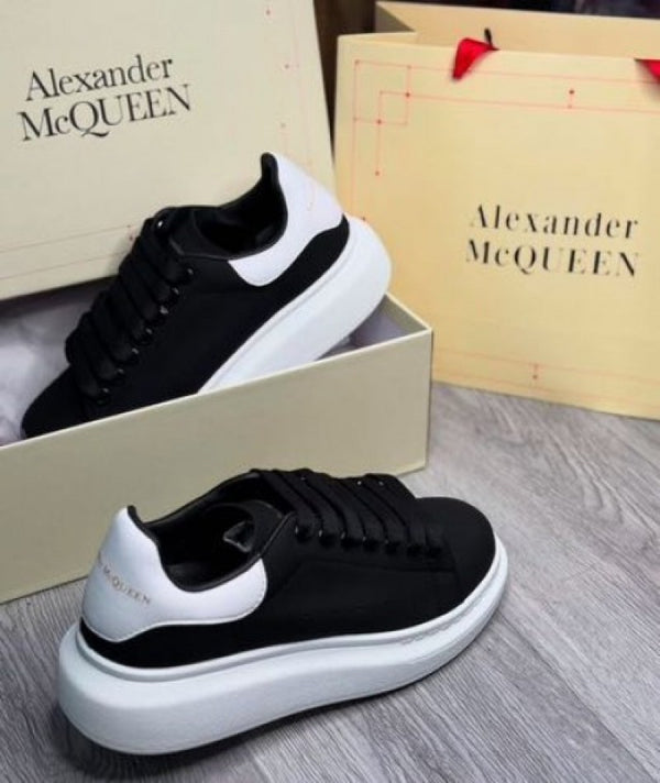 Alexandar McQueen Premium Black
