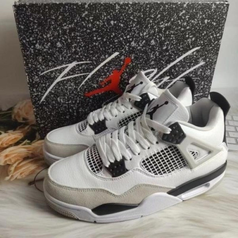 Nikee Air Jordan Retro 4 Military B