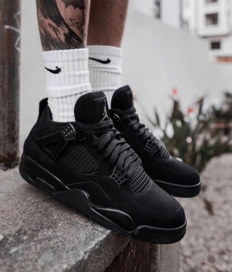 Nikee Air jordan retro 4 black cat