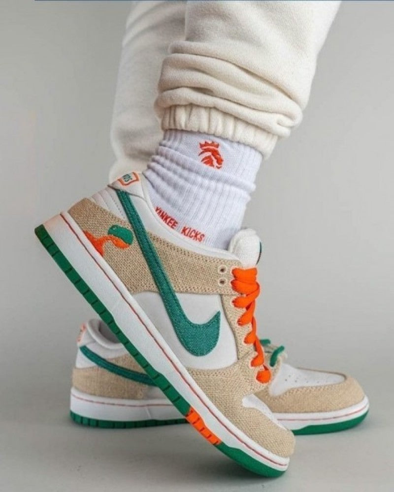 Nikee SB Dunk Low JERRITOS Secondary image